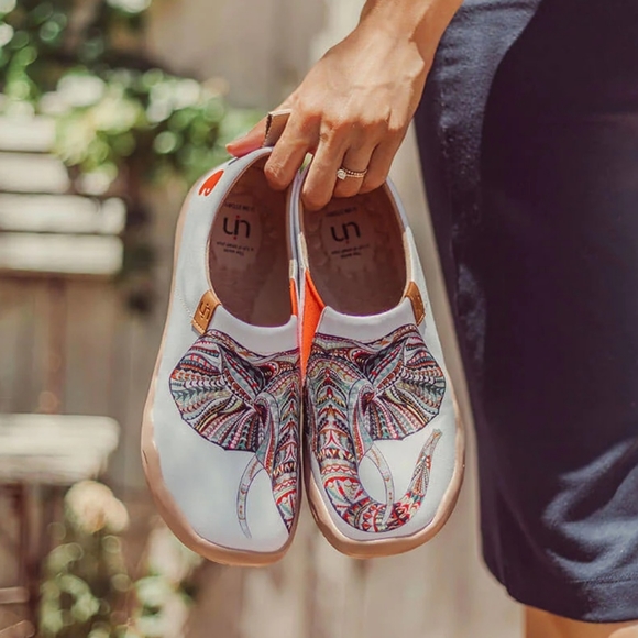 UIN | Shoes | Uin Womens Walking Travel Shoes Slip On Canvas Casual ...